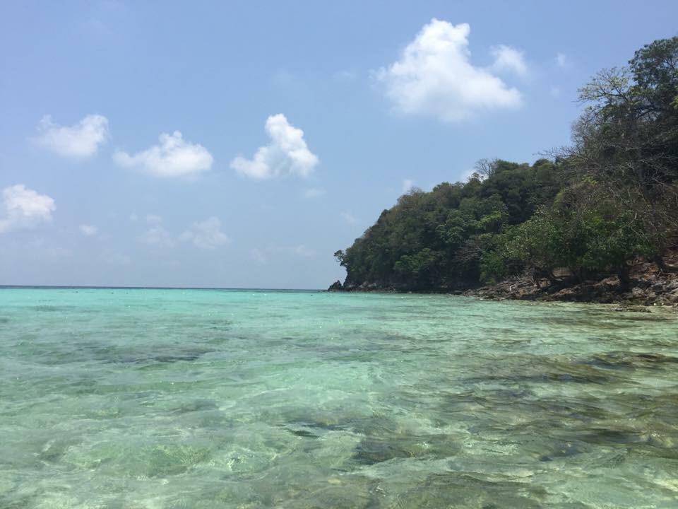 La Paillote Guest House Rayong Esterno foto